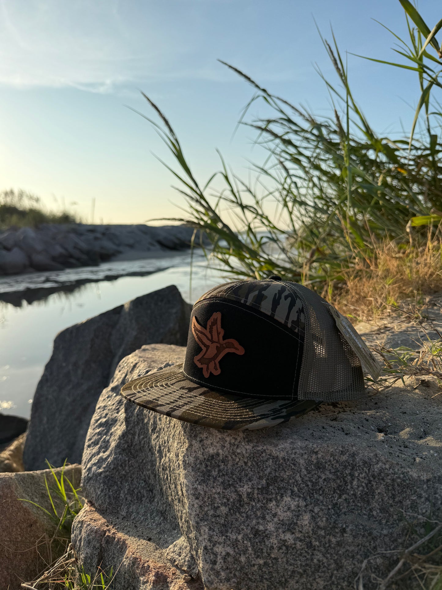 Deep South Outdoors Duck Snapback 7 Panel (bottomland/black)